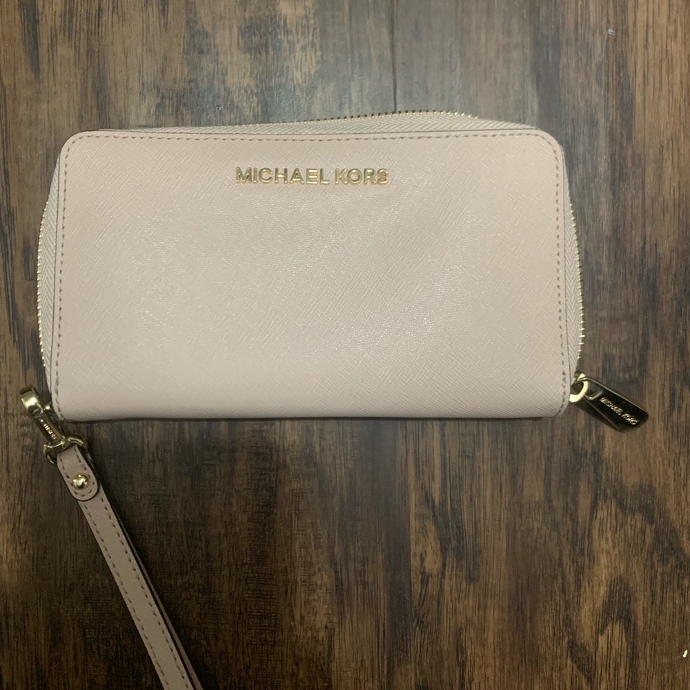 Michael Kors Wallet/Wristlet